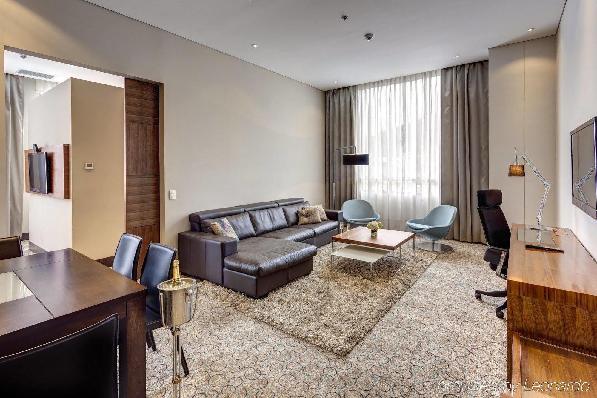 Cosmos 100 Executive Hotel Bogota Exterior photo